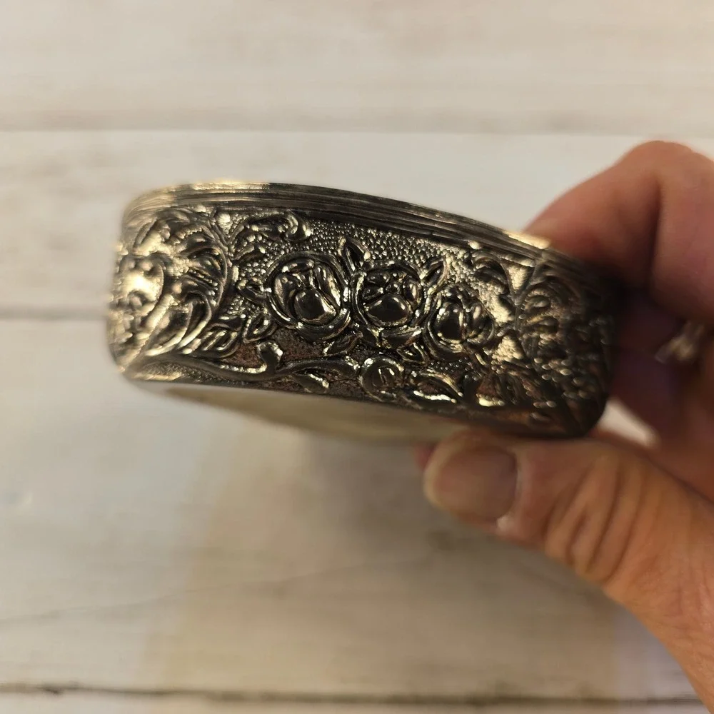 Heritage Mint Silver Tone Heart Shaped Trinket Box Burgundy Velvet Lining Floral